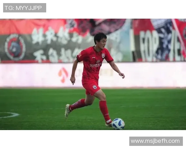 西安足球队在比赛中的控球策略与失误分析探讨 西安足球队在比赛中的控球策略与失误分析探讨